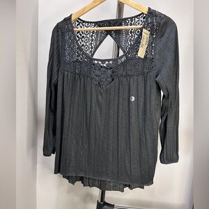 American Eagle Outfitters, Lace Detail Top, NWT Size XS